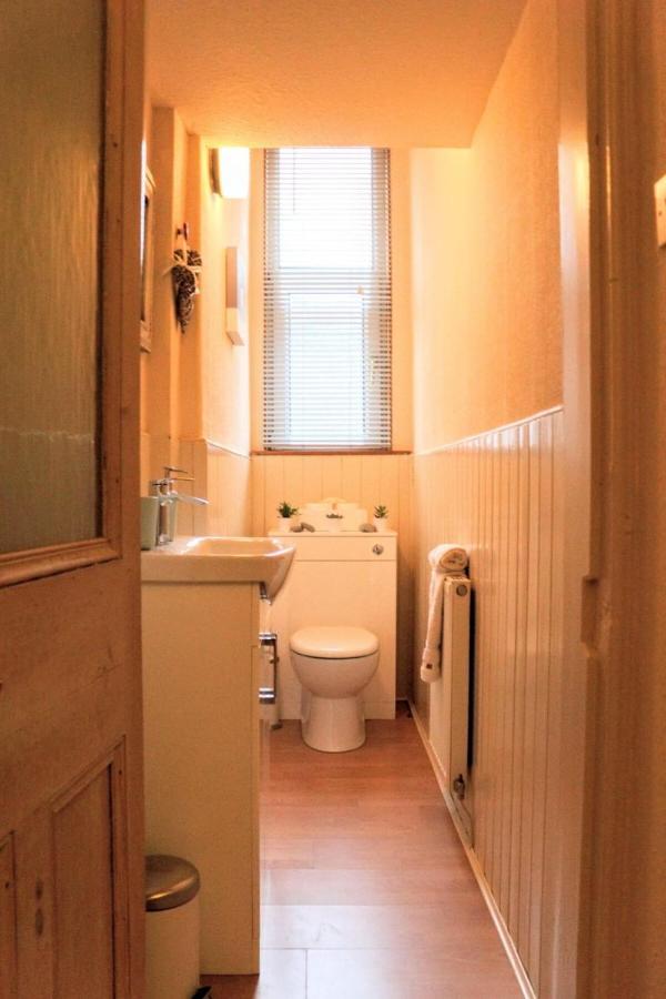 Cosy And Modern Apartment In Central Edinburgh Bagian luar foto