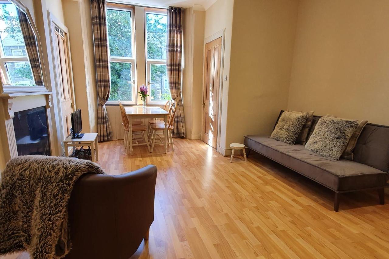 Cosy And Modern Apartment In Central Edinburgh Bagian luar foto
