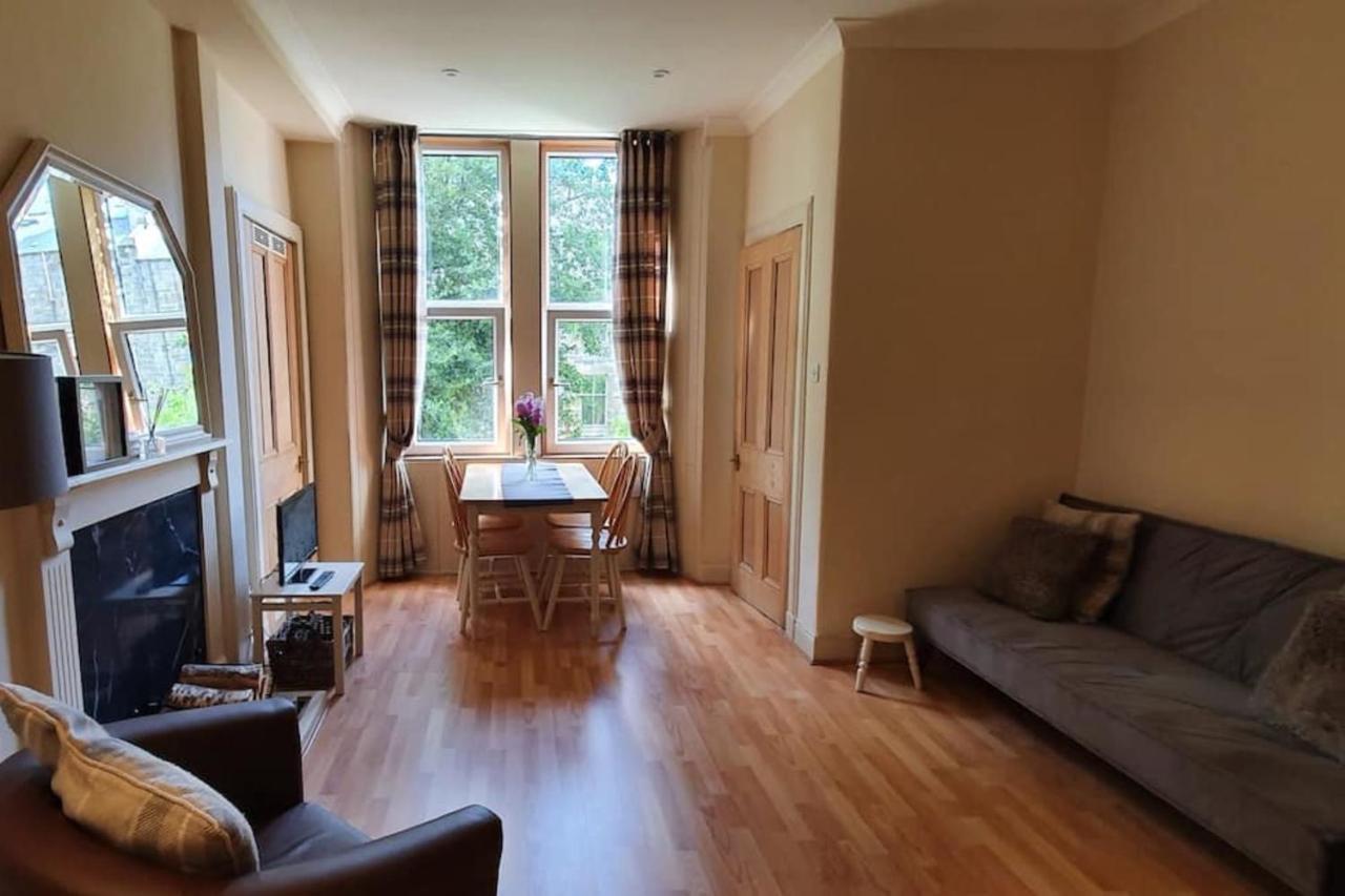 Cosy And Modern Apartment In Central Edinburgh Bagian luar foto