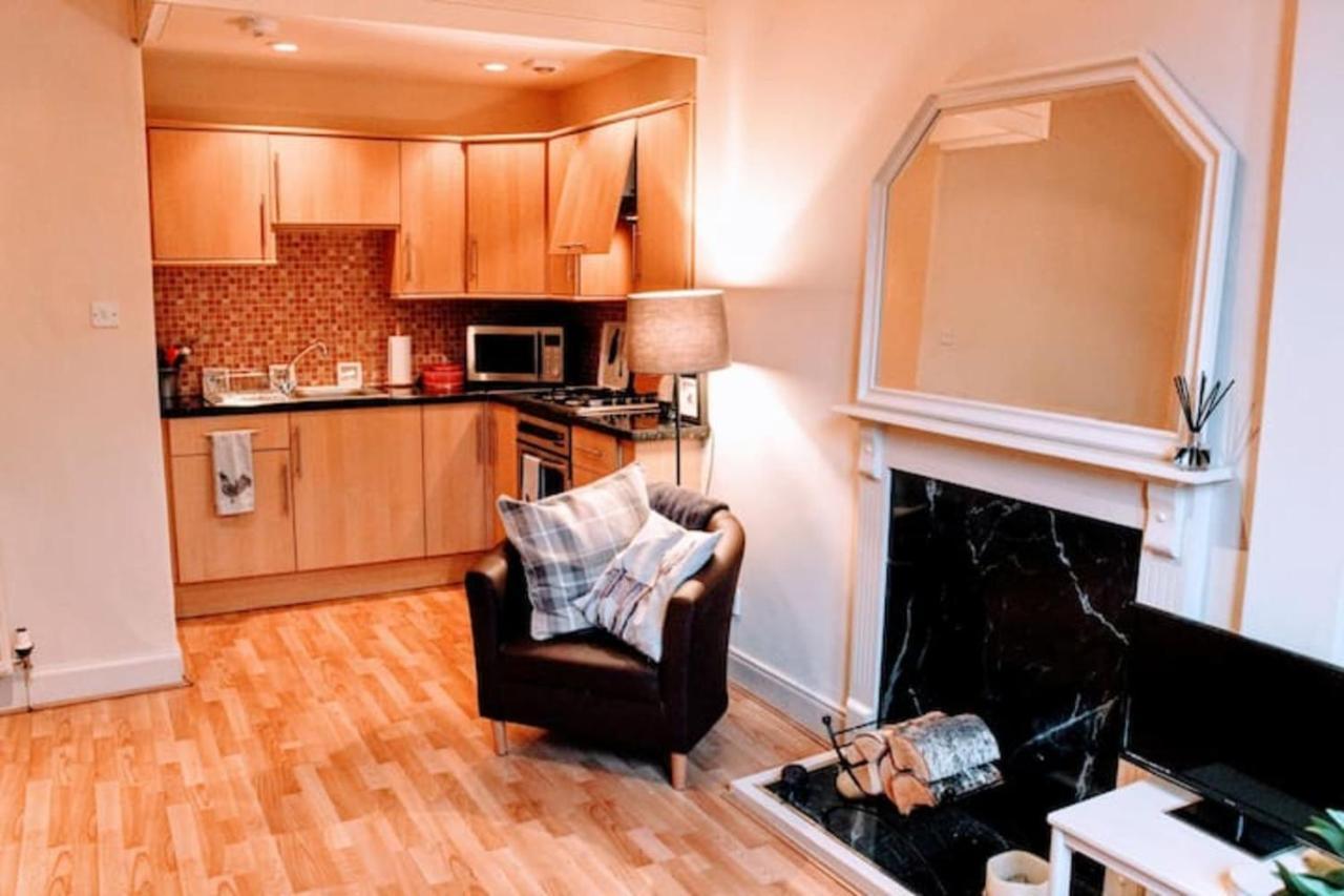 Cosy And Modern Apartment In Central Edinburgh Bagian luar foto