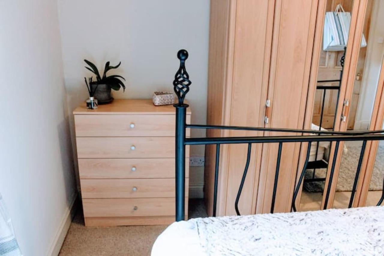 Cosy And Modern Apartment In Central Edinburgh Bagian luar foto